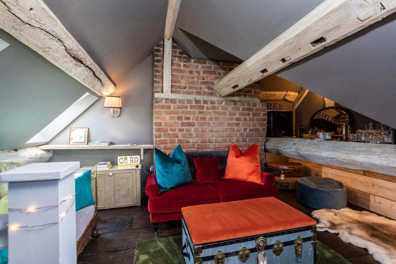 The Cocktail Lounge At Cheshire Boutique Bathhouse Apartment Nantwich Exterior photo