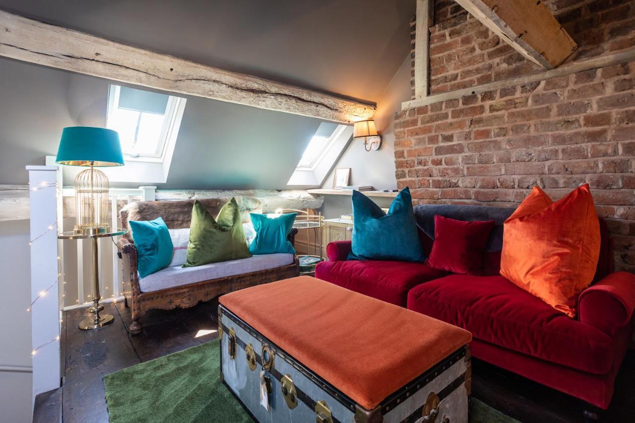 The Cocktail Lounge At Cheshire Boutique Bathhouse Apartment Nantwich Exterior photo