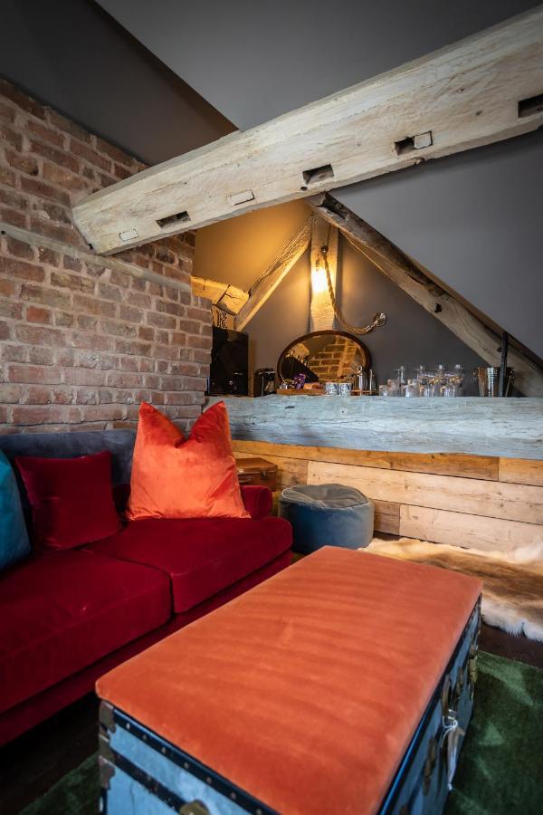 The Cocktail Lounge At Cheshire Boutique Bathhouse Apartment Nantwich Exterior photo