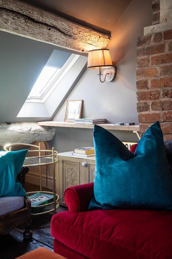 The Cocktail Lounge At Cheshire Boutique Bathhouse Apartment Nantwich Exterior photo